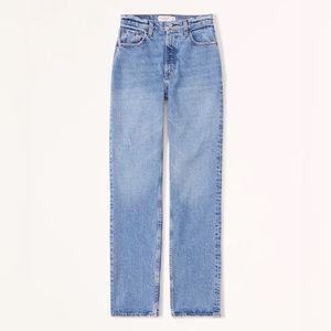 Abercrombie 90s Ultra High Rise Straight Leg Jeans in Medium Wash
